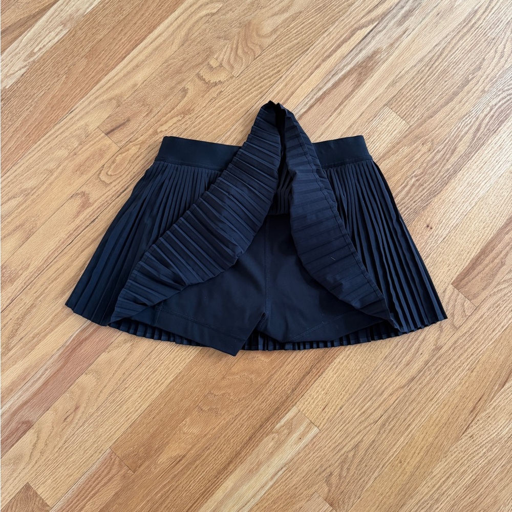 Lululemon pleated black skirt skort - Picture 3 of 3